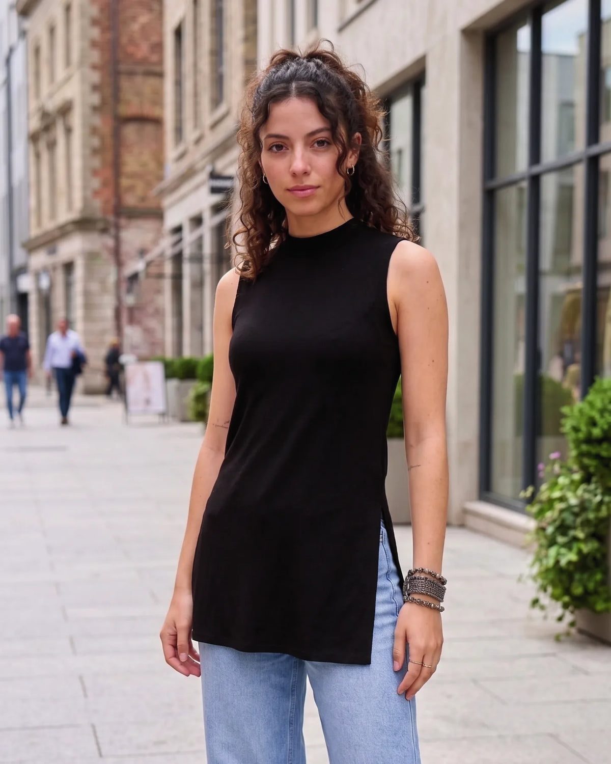 Black Sleeveless Longline Top
